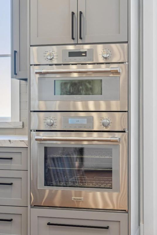 Interior, Kitchen, Stainless Steel Appliances