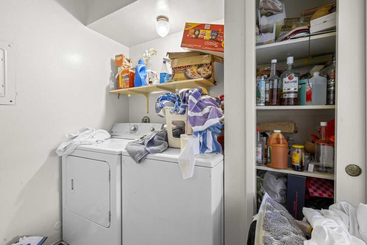 Interior, Utility Closets, Washer