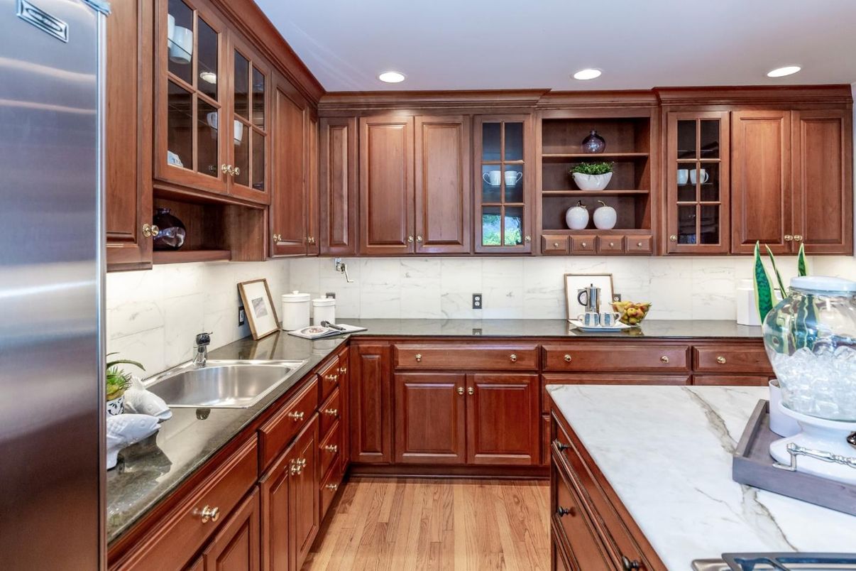 Interior, Kitchen, Marble Walls, Recessed Lighting, Wood Texture Flooring