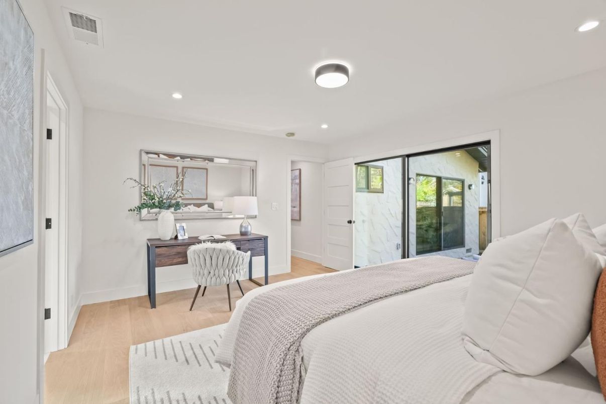 Bedroom, Home Office, Interior, Recessed Lighting, Wood Texture Flooring