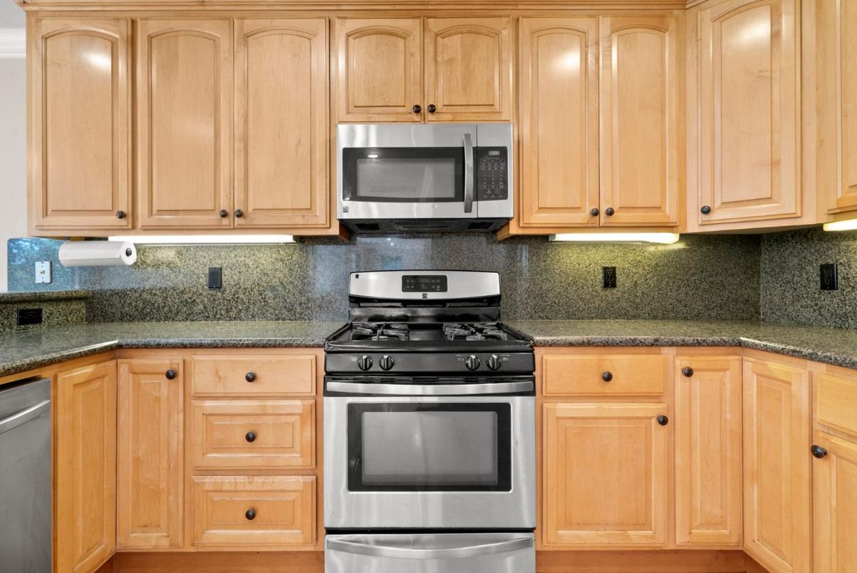 Interior, Kitchen, Stainless Steel Appliances