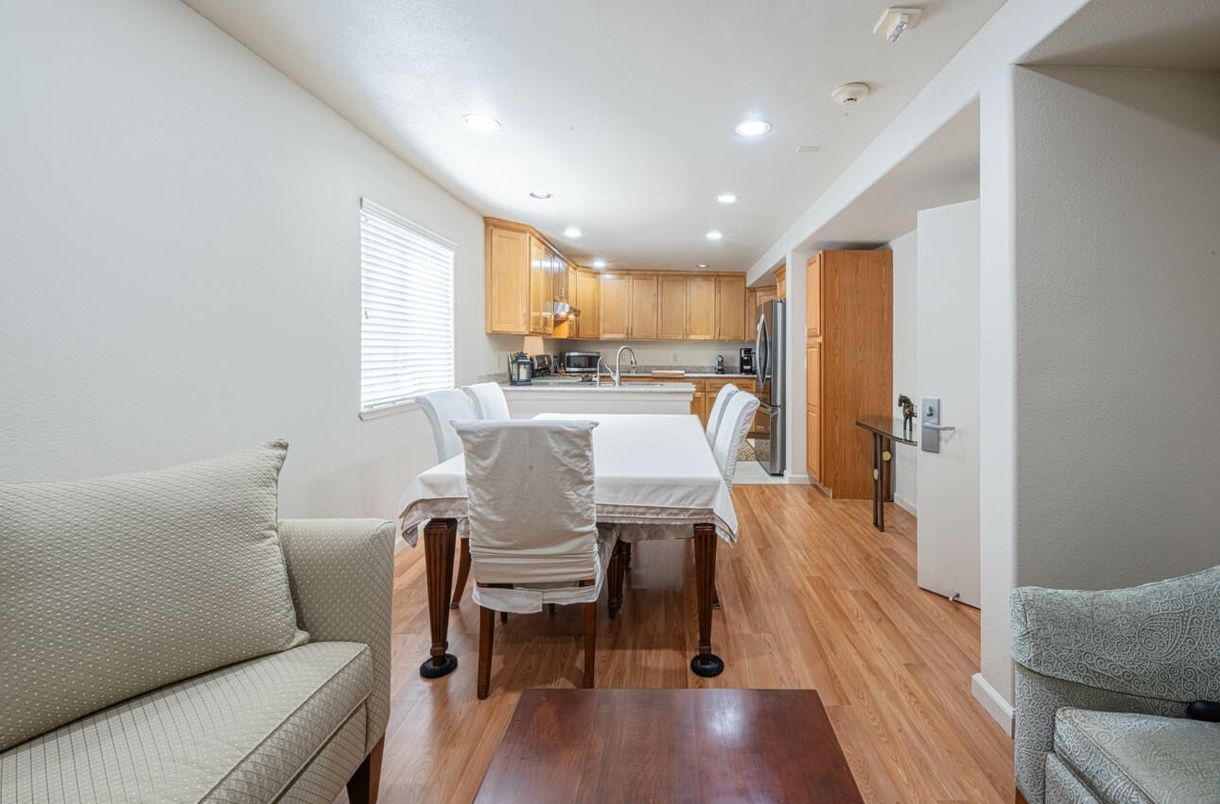Dining room, Interior, Kitchen, Recessed Lighting, Wood Texture Flooring