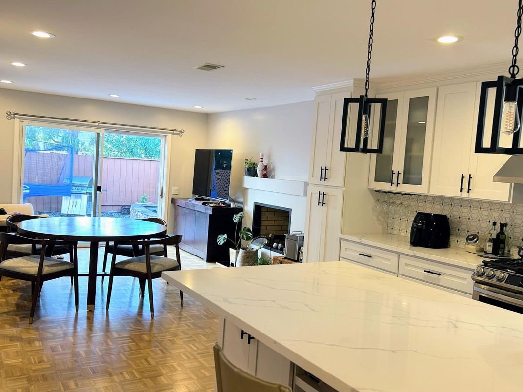 Dining room, Fireplace, Interior, Kitchen, Pendant Lights, Recessed Lighting, Wood Texture Flooring