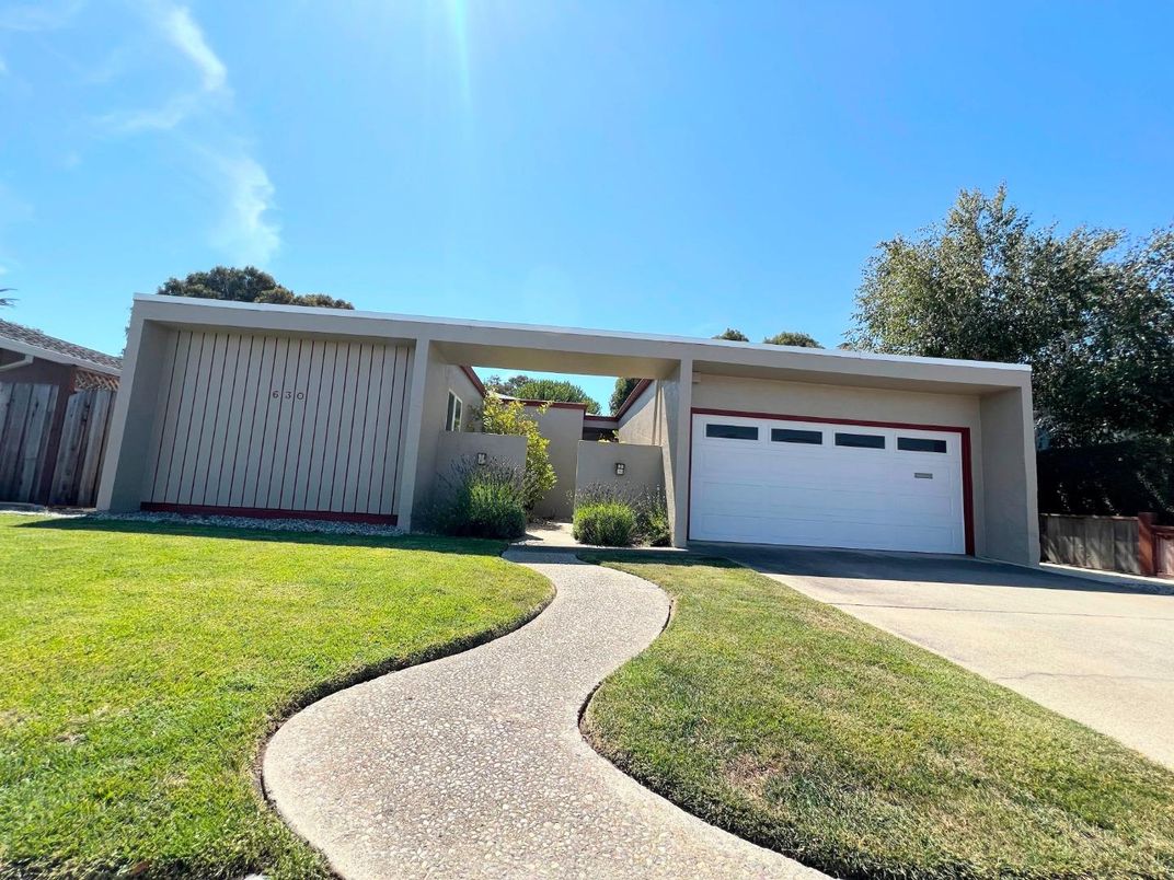 Backyard, Detached Garage, Exterior