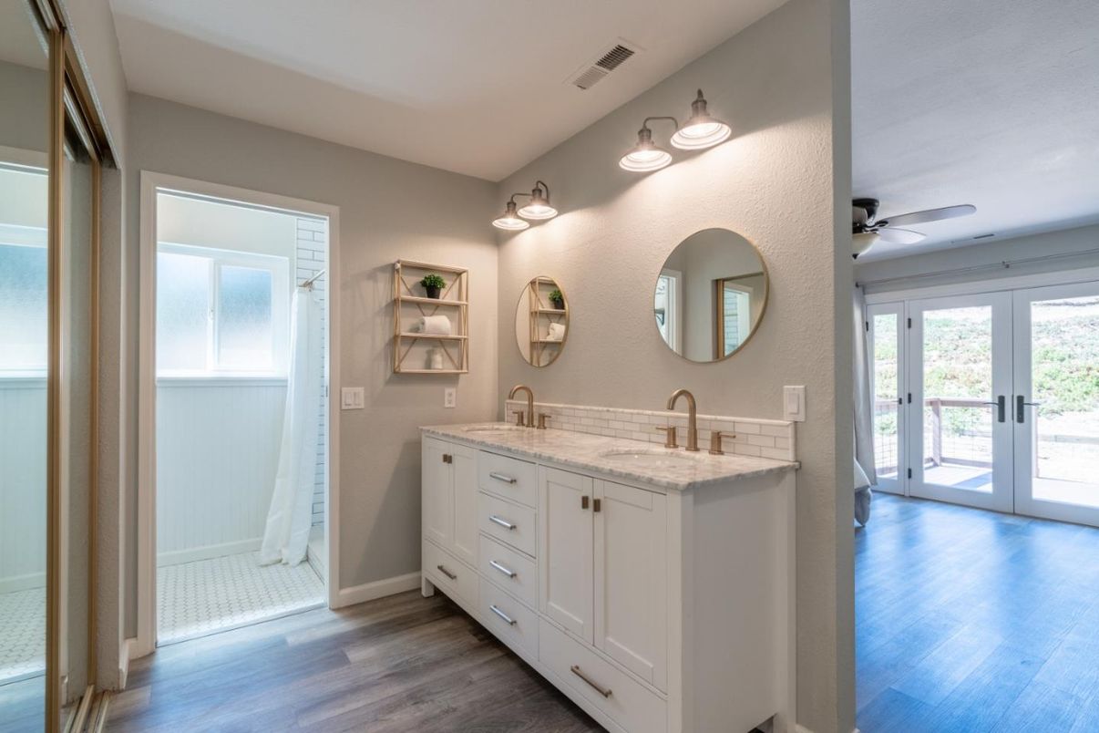 Bathroom, Dual Sink Vanities, Interior, Wood Texture Flooring