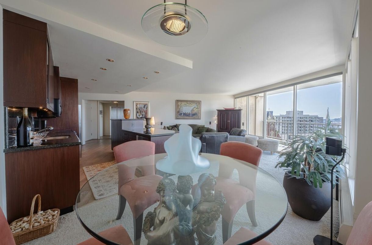 Dining room, Interior, Kitchen, Living room, Recessed Lighting, Wood Texture Flooring