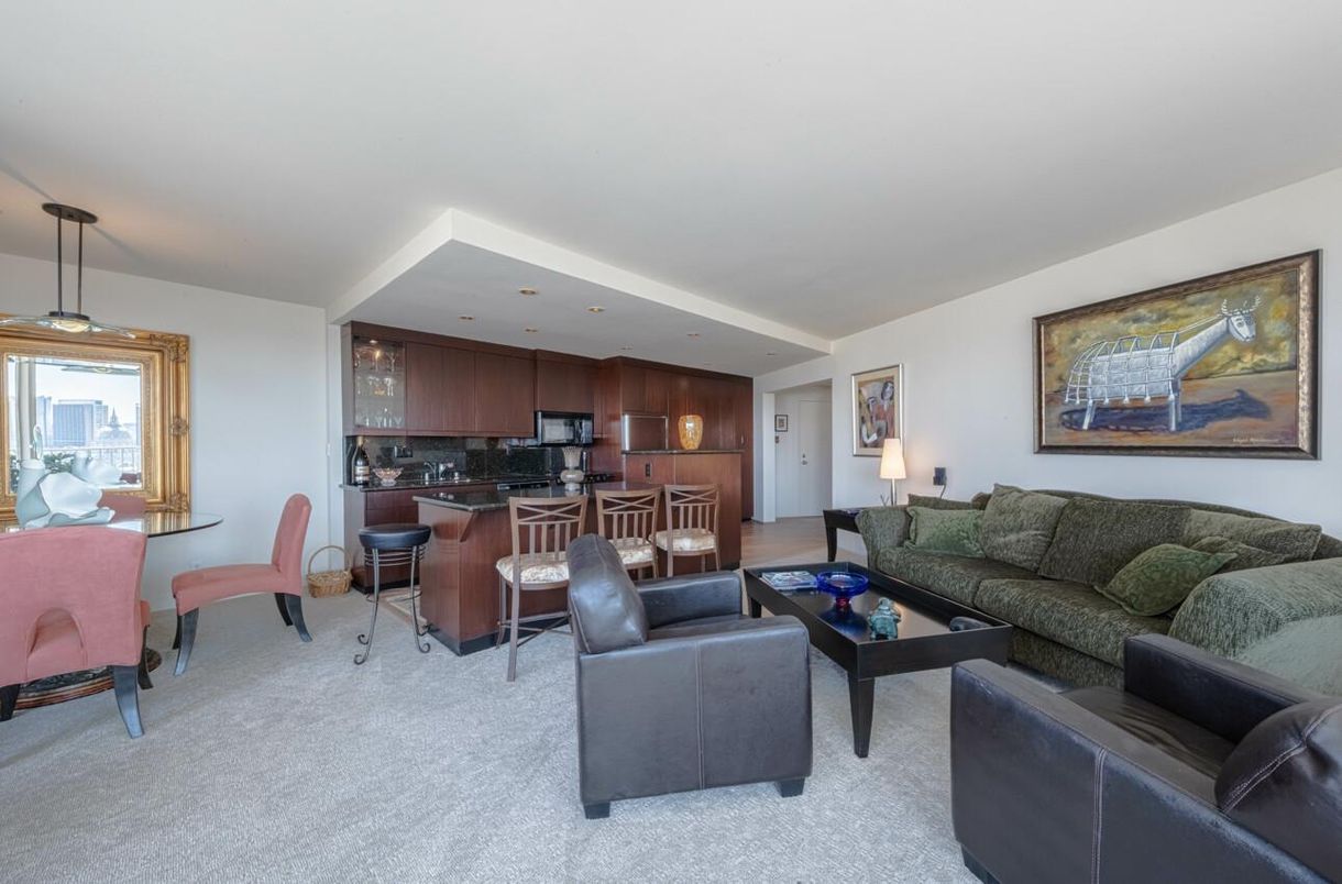 Dining room, Interior, Kitchen, Living room, Pendant Lights, Recessed Lighting