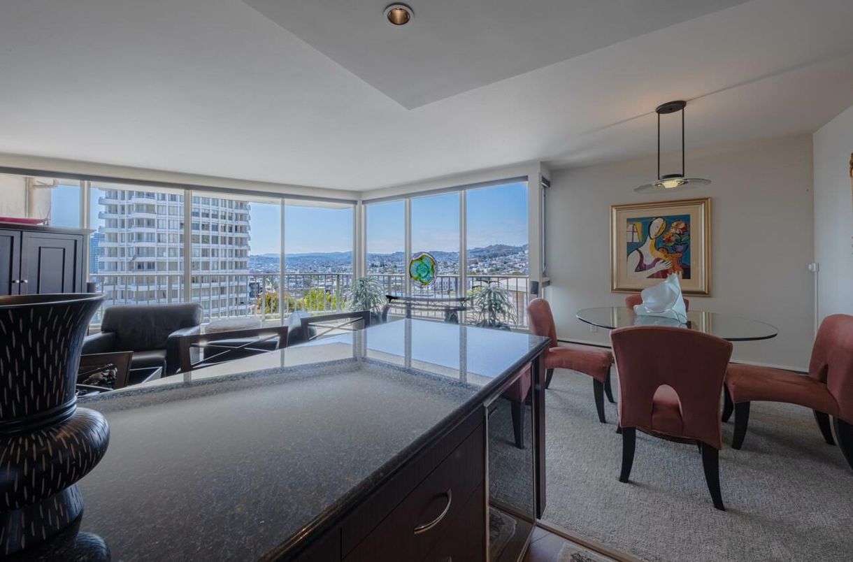 Dining room, Interior, Pendant Lights, Recessed Lighting