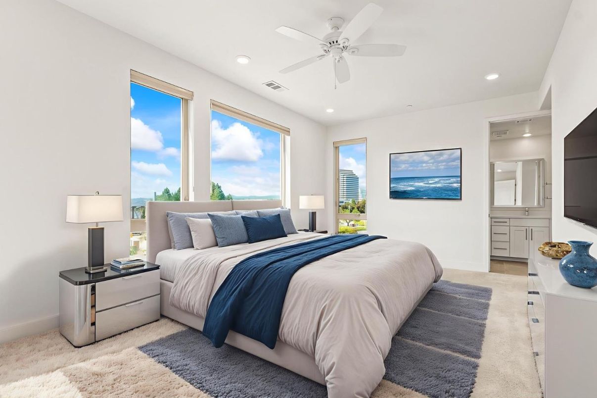 Bedroom, Interior, Recessed Lighting, Water