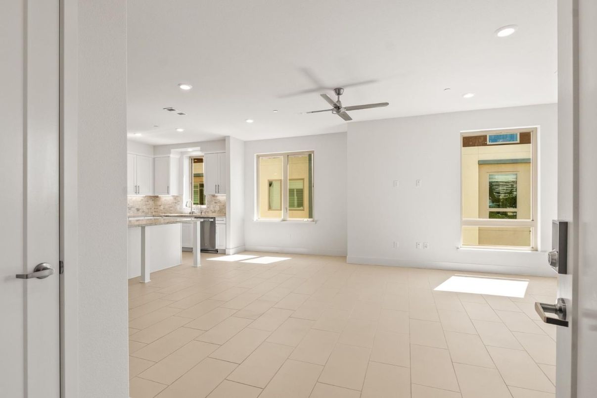 Empty room, Interior, Kitchen, Recessed Lighting