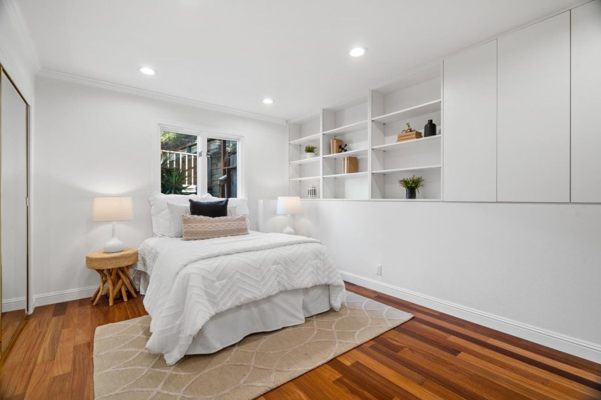 Bedroom, Interior, Recessed Lighting, Wood Texture Flooring