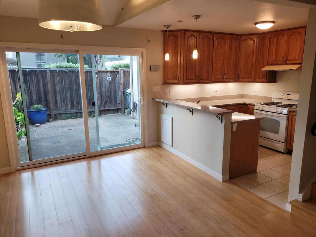 Interior, Kitchen, Pendant Lights, Wood Texture Flooring