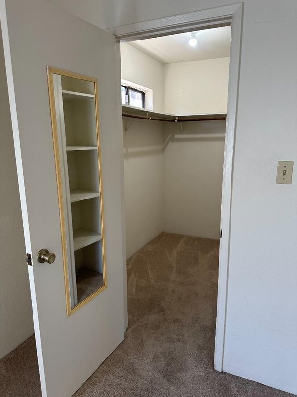 Interior, Walk-in Closets