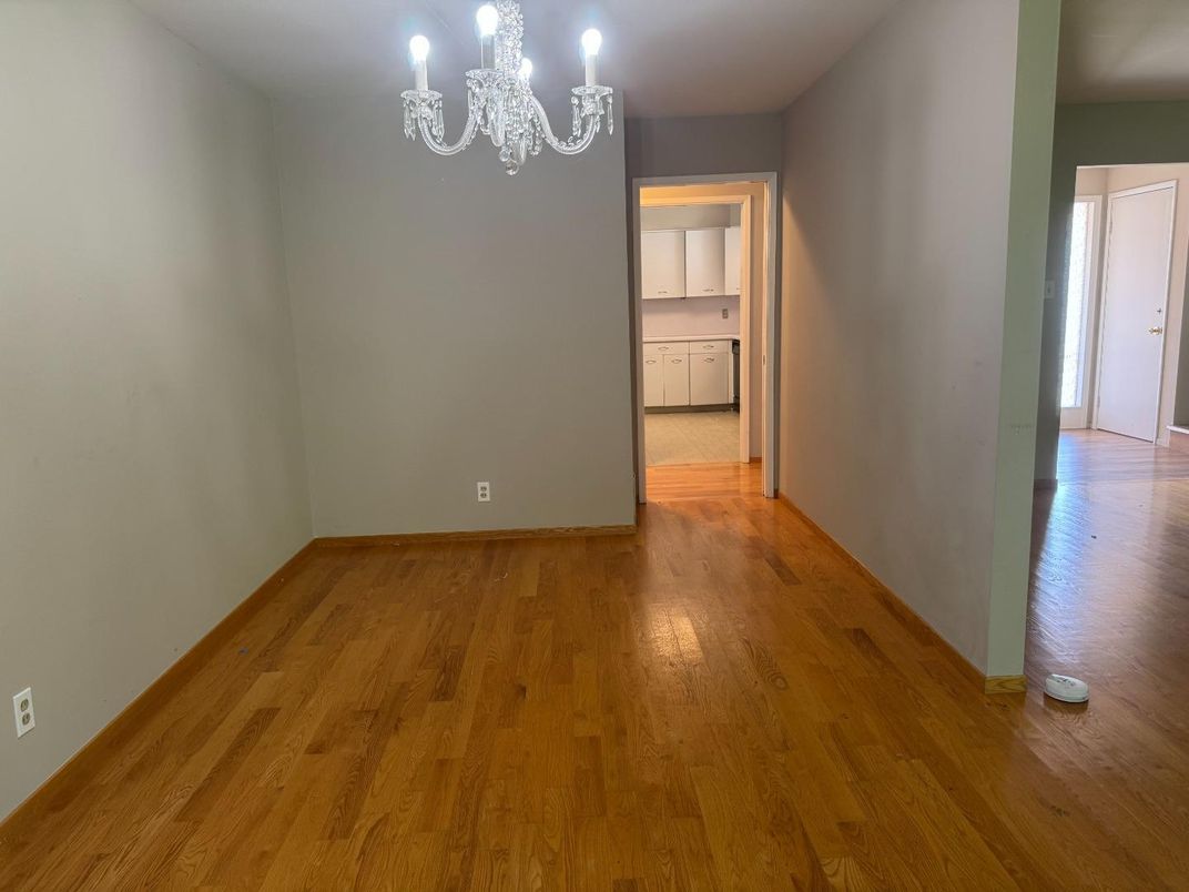 Chandelier, Empty room, Interior, Wood Texture Flooring