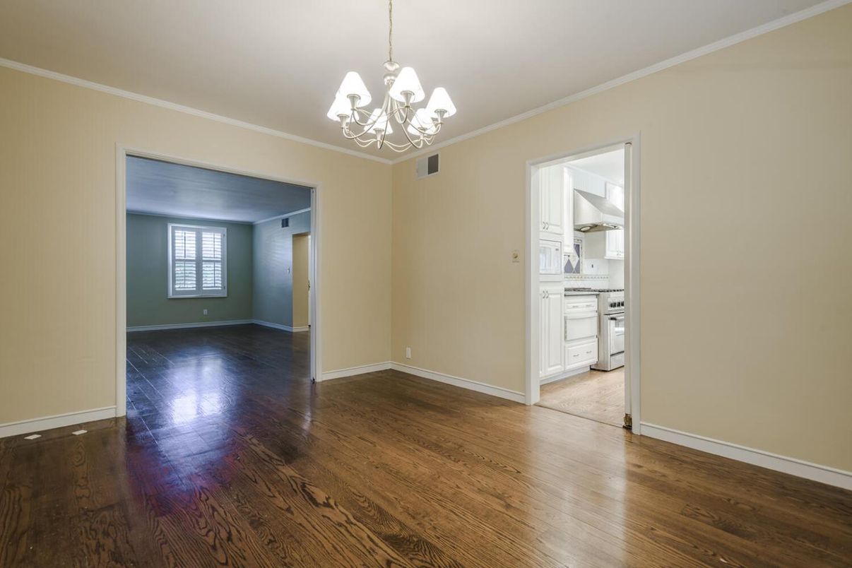 Chandelier, Empty room, Interior, Wood Texture Flooring