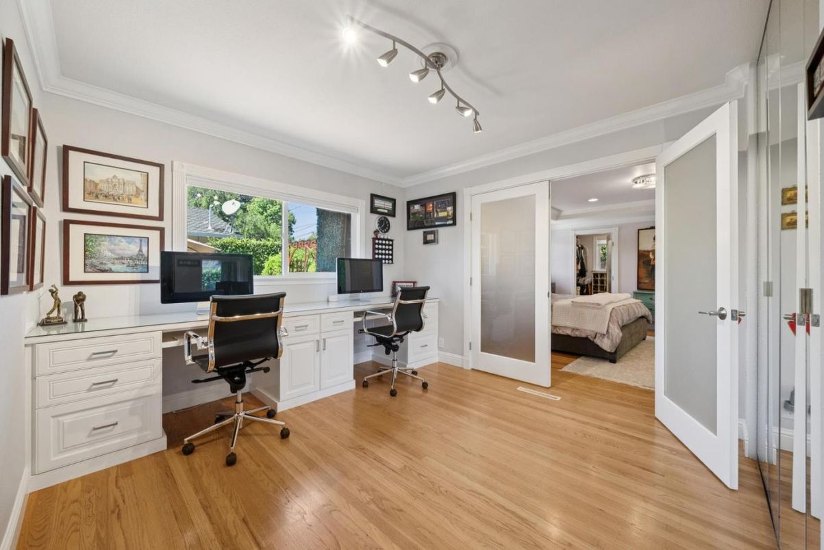 Bedroom, Home Office, Interior, Recessed Lighting, Wood Texture Flooring