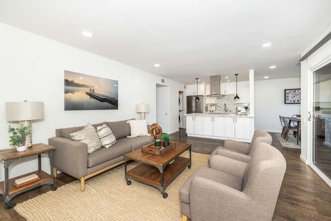 Dining room, Interior, Kitchen, Living room, Pendant Lights, Recessed Lighting, Wood Texture Flooring