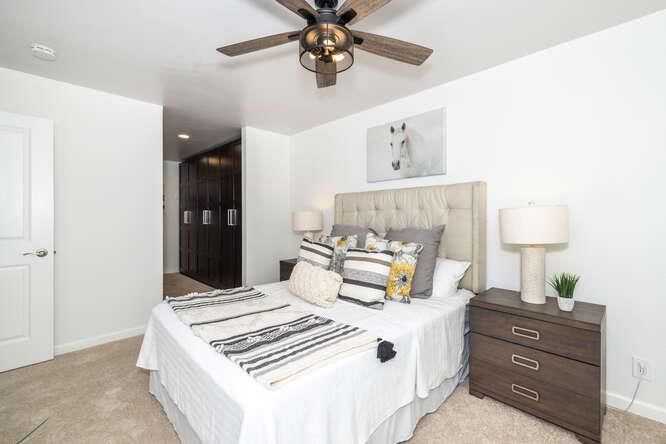 Bedroom, Interior, Recessed Lighting