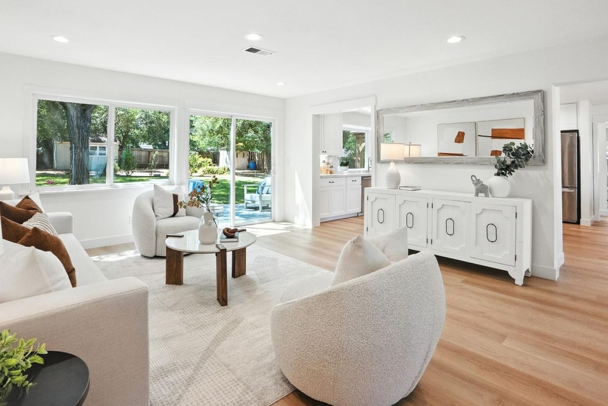 Interior, Kitchen, Living room, Recessed Lighting, Wood Texture Flooring