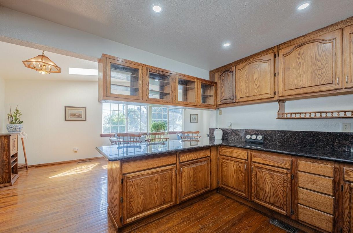 Dining room, Interior, Recessed Lighting, Wood Texture Flooring