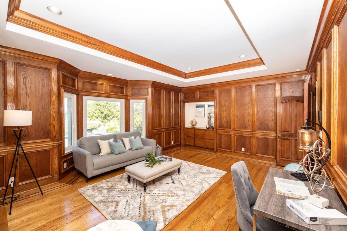 Home Office, Interior, Living room, Recessed Lighting, Wood Texture Flooring, Wooden Walls