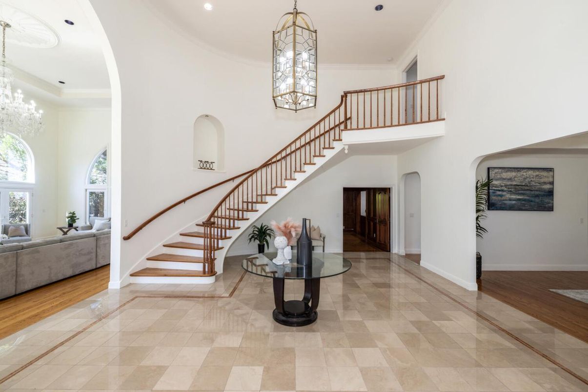 Chandelier, Interior, Pendant Lights, Recessed Lighting, Wood Texture Flooring