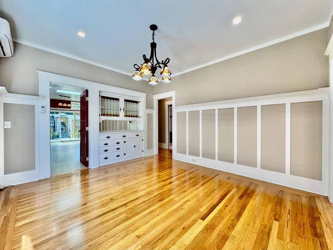 Chandelier, Empty room, Interior, Recessed Lighting, Wood Texture Flooring
