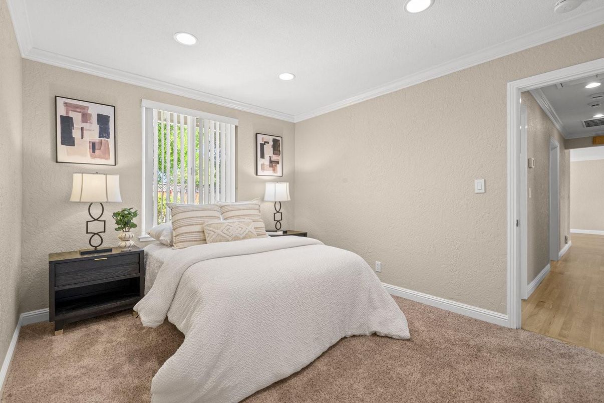 Bedroom, Interior, Recessed Lighting, Wood Texture Flooring