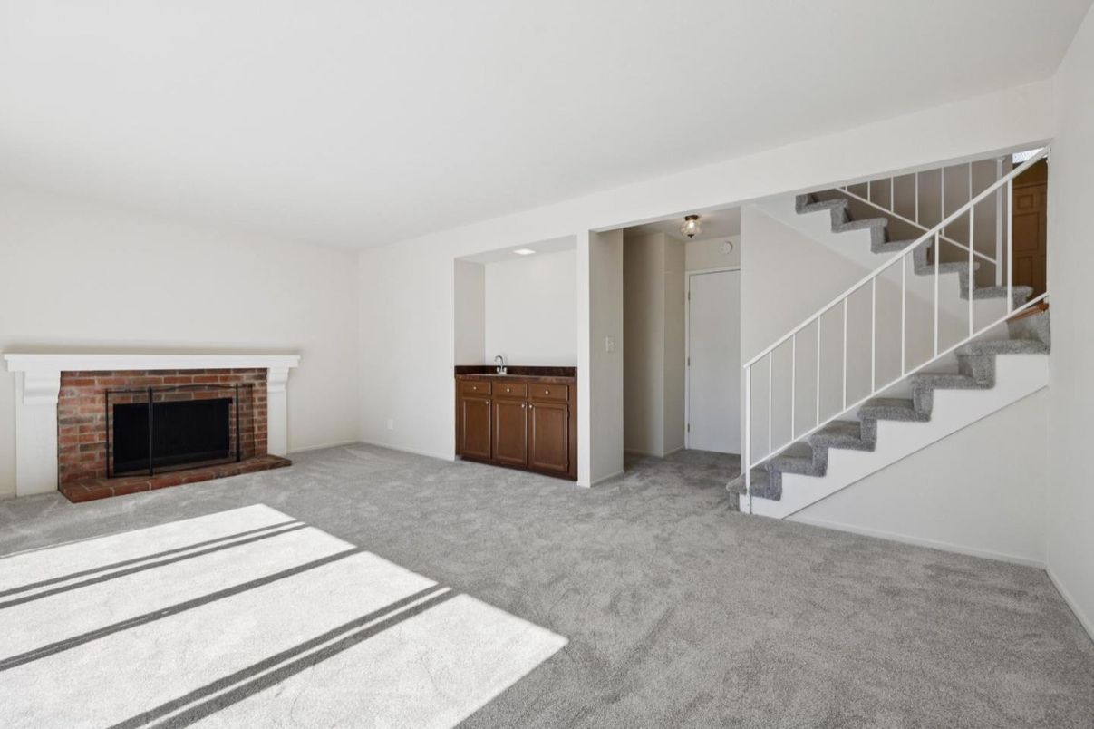 Empty room, Fireplace, Interior