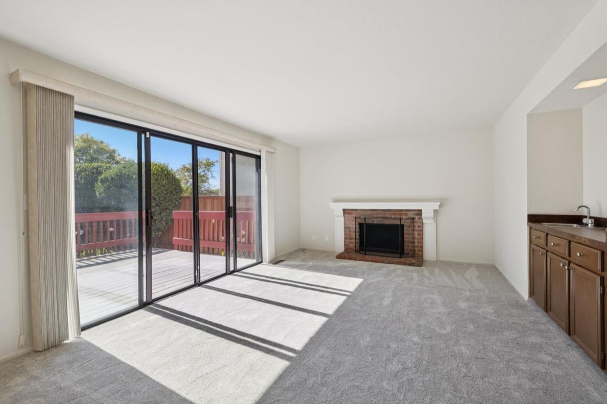 Empty room, Fireplace, Interior, Recessed Lighting