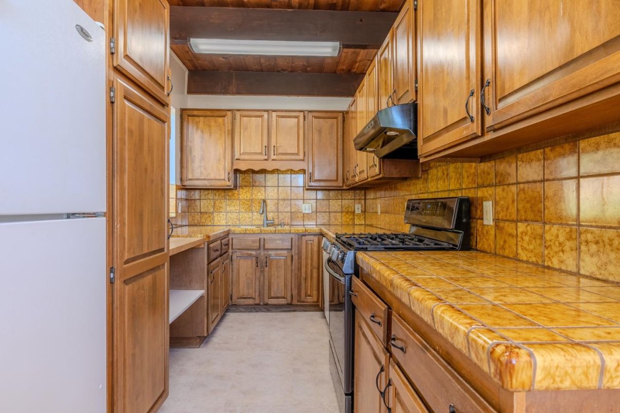 Interior, Kitchen, Tile Countertops
