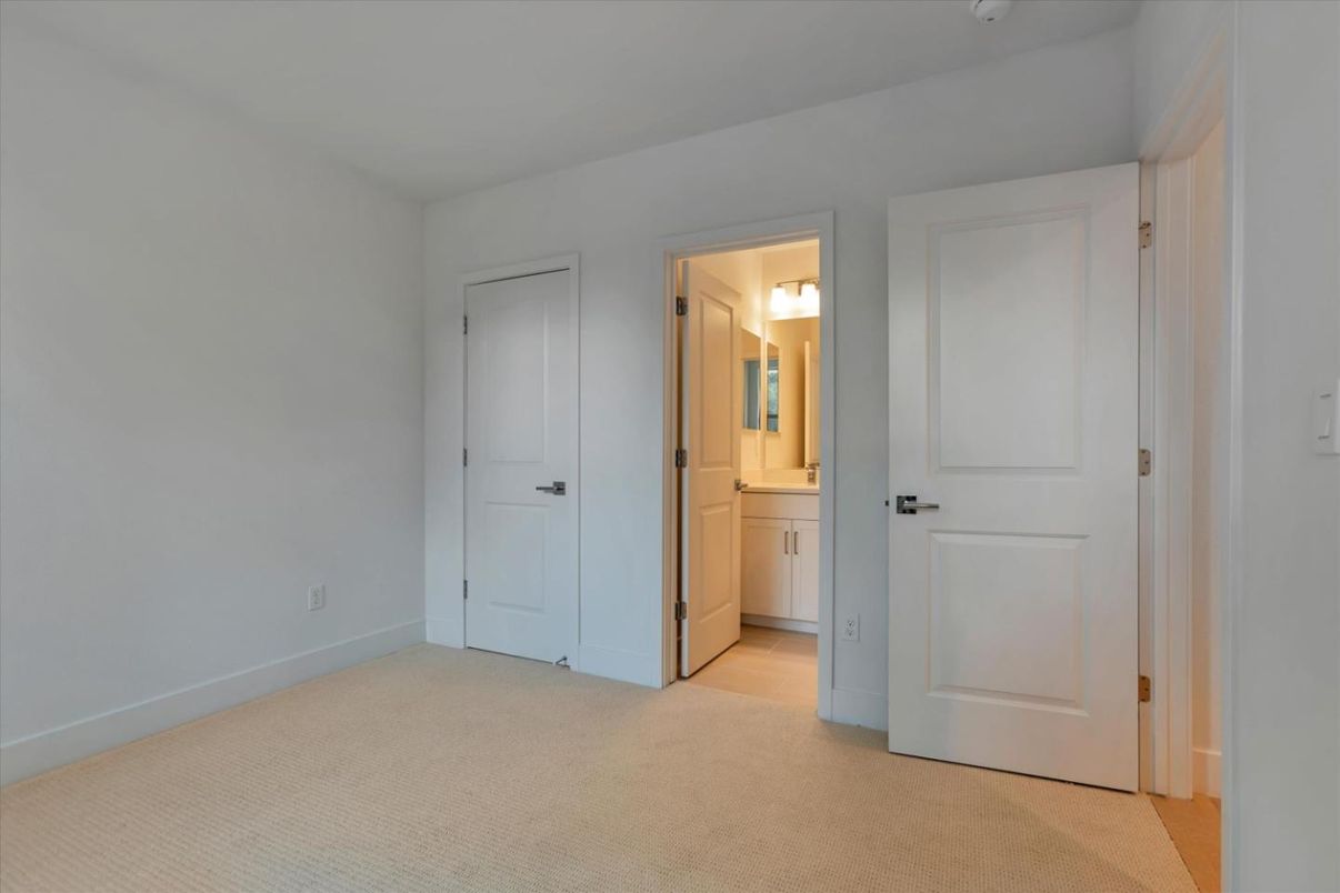 Bathroom, Empty room, Interior