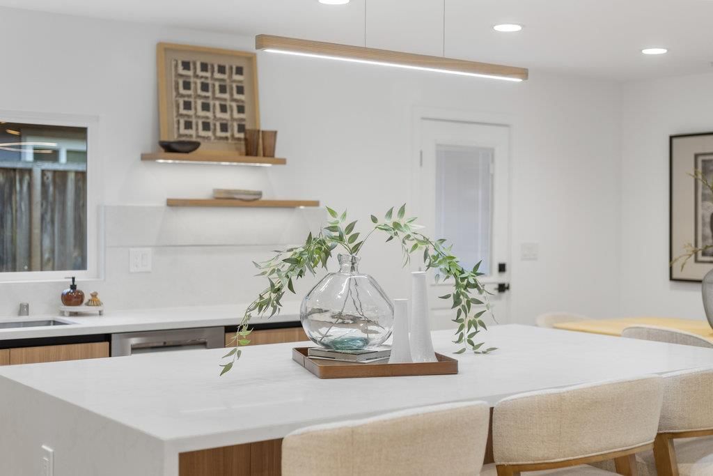 Dining room, Interior, Kitchen, Pendant Lights, Recessed Lighting