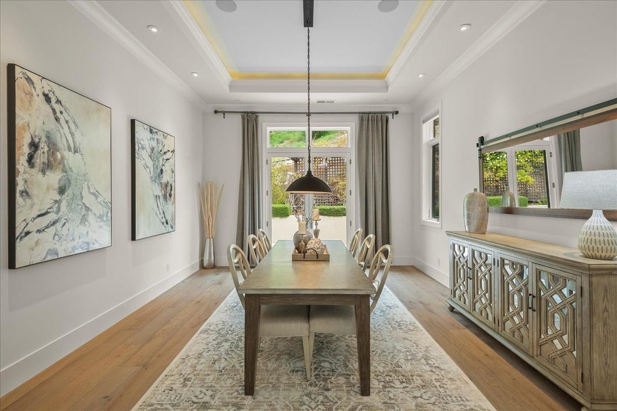 Dining room, Interior, Pendant Lights, Recessed Lighting, Wood Texture Flooring
