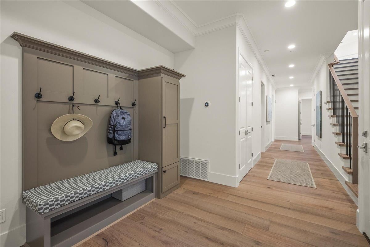 Interior, Recessed Lighting, Wood Texture Flooring