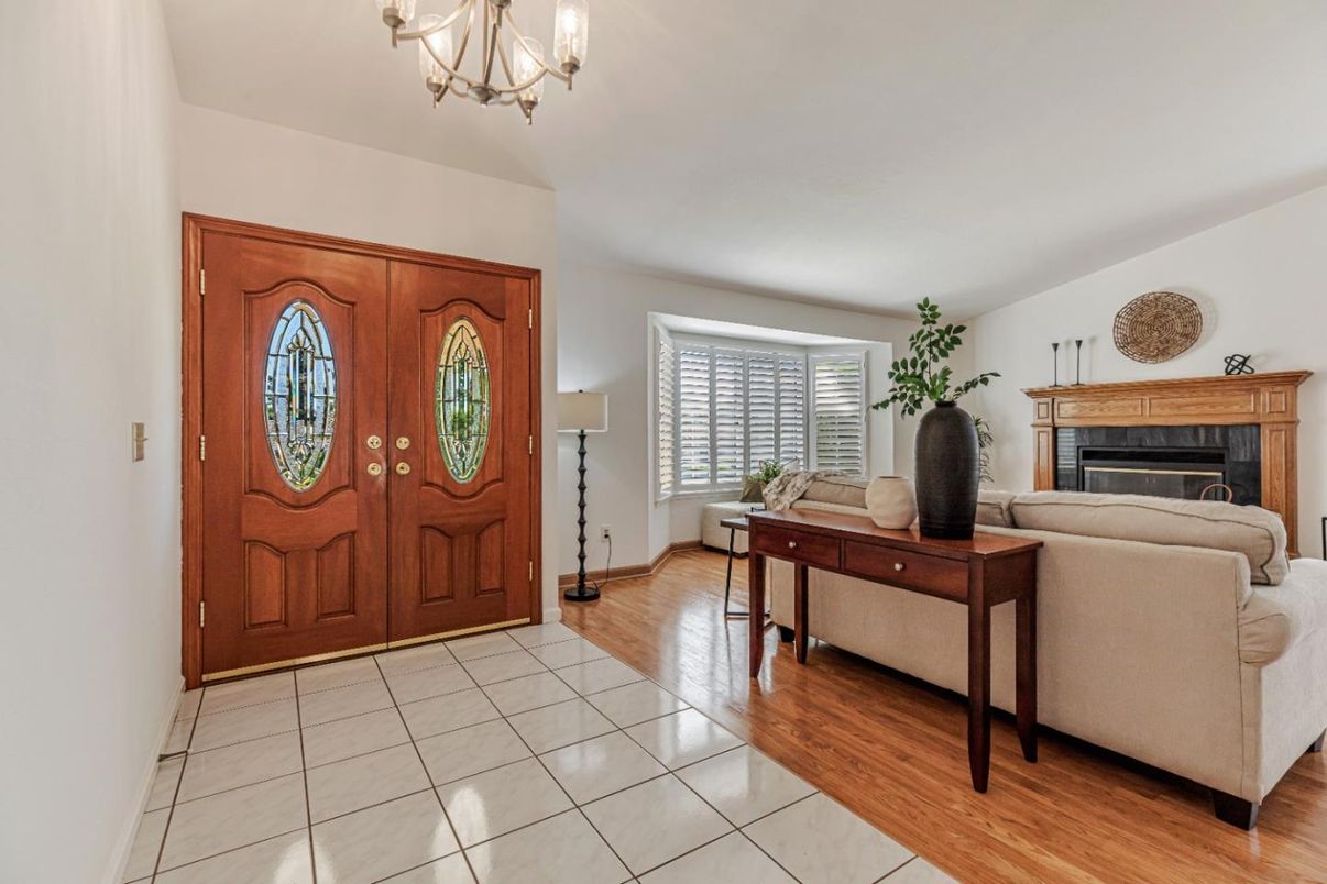 Chandelier, Fireplace, Interior, Wood Texture Flooring