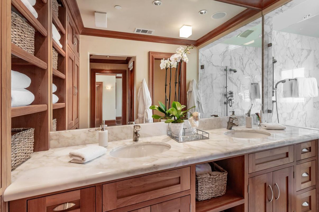 Bathroom, Dual Sink Vanities, Interior, Marble Walls, Recessed Lighting