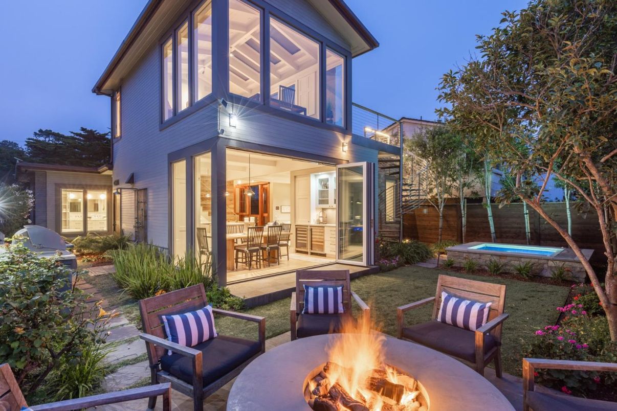 Backyard, Exterior, Pool