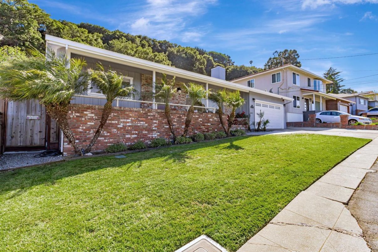 Backyard, Detached Garage, Exterior