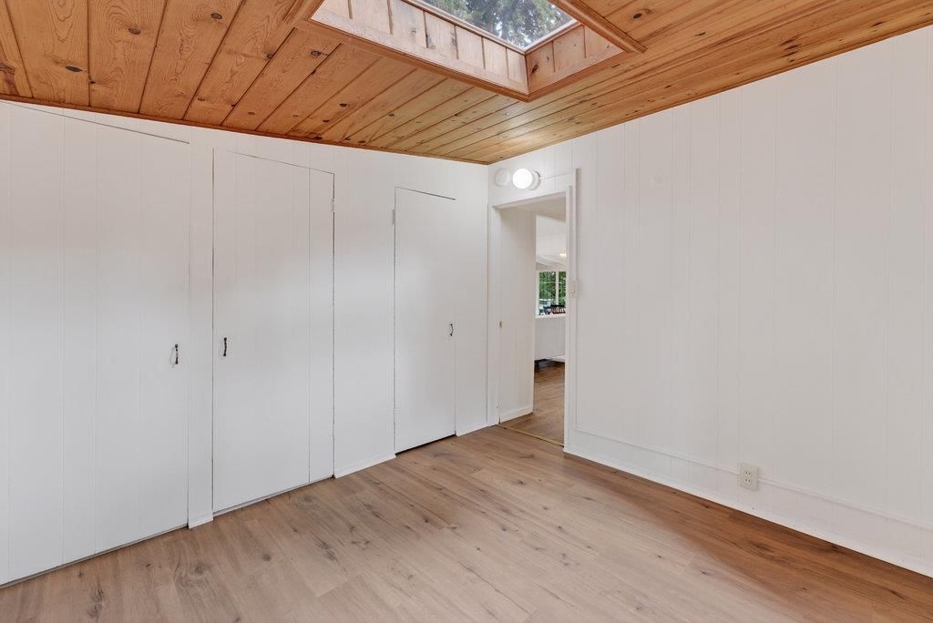 Empty room, Interior, Wooden Ceilings, Wood Texture Flooring