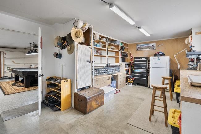 Billiard Table, Game Room, Garage, Interior