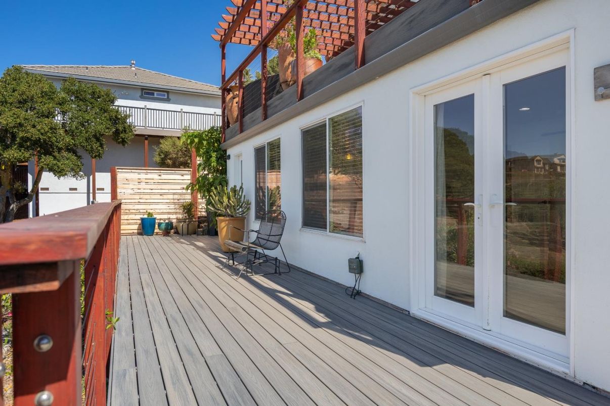 Exterior, Wood Texture Flooring