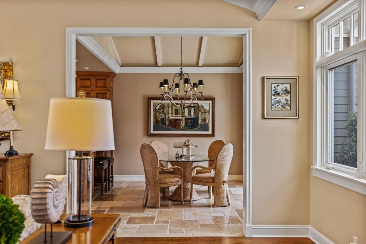 Chandelier, Dining room, Interior, Recessed Lighting, Wood Texture Flooring