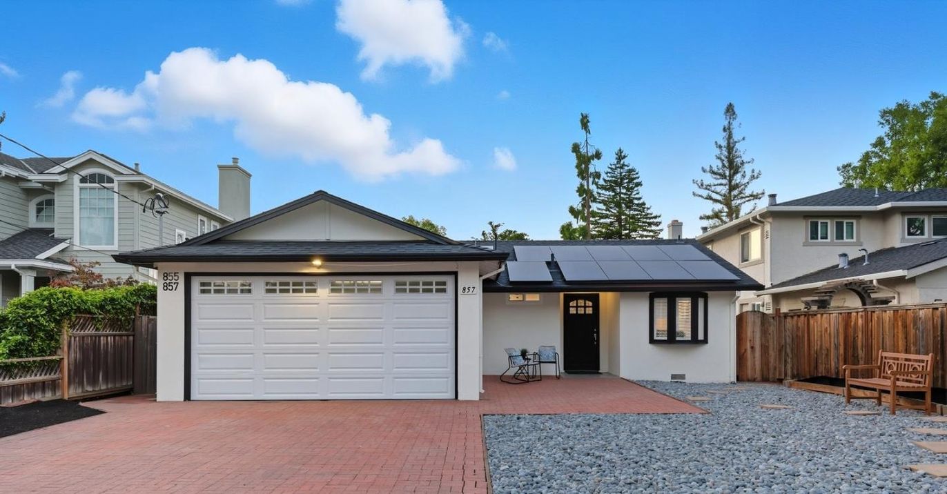 Attached, Exterior, Facade, Solar Panels, Ranch