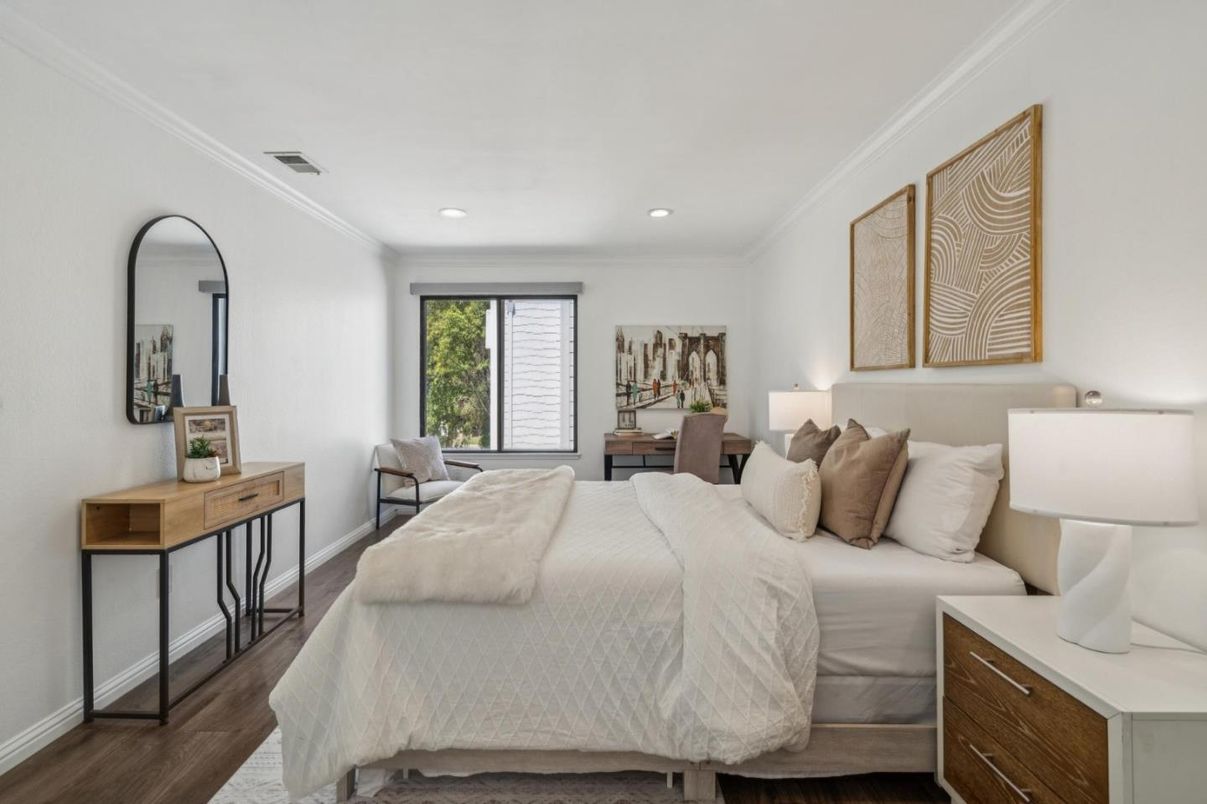 Bedroom, Interior, Recessed Lighting, Wood Texture Flooring