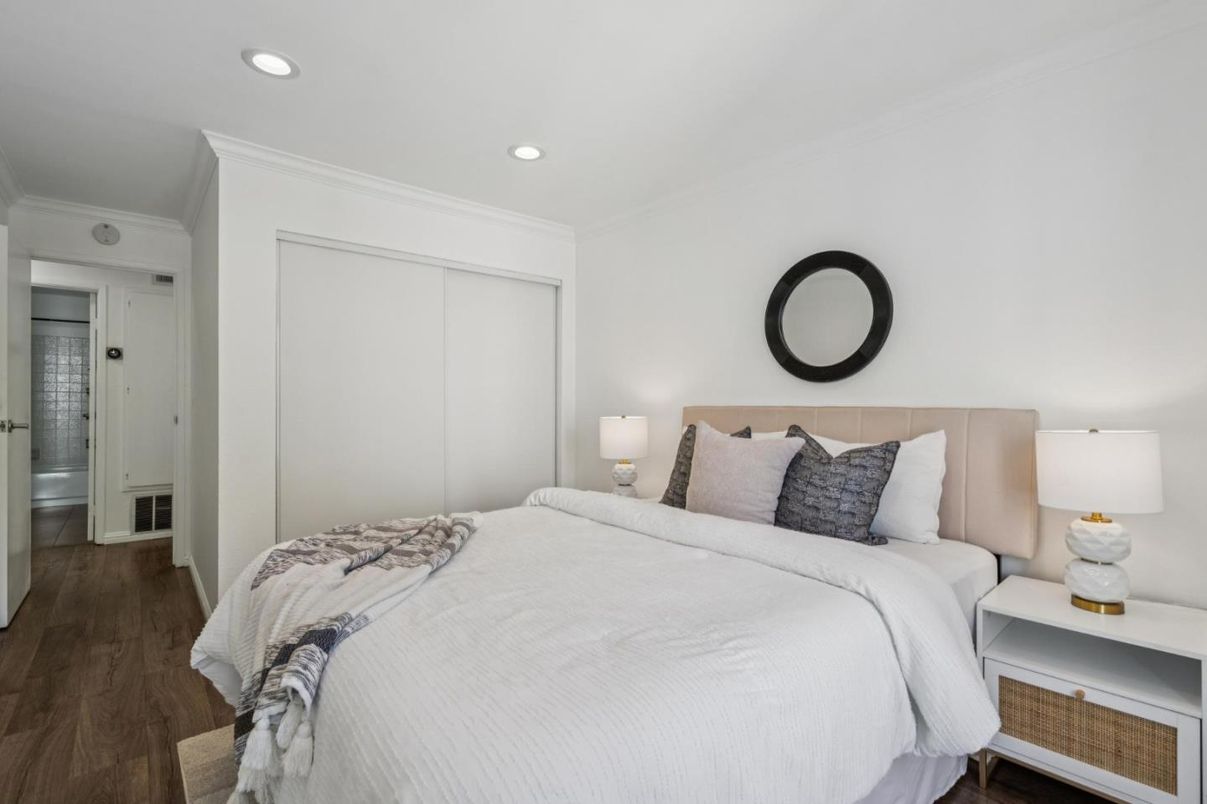 Bedroom, Interior, Recessed Lighting, Wood Texture Flooring