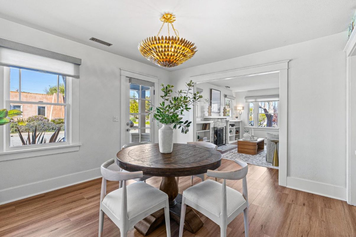Dining room, Fireplace, Interior, Pendant Lights, Wood Texture Flooring