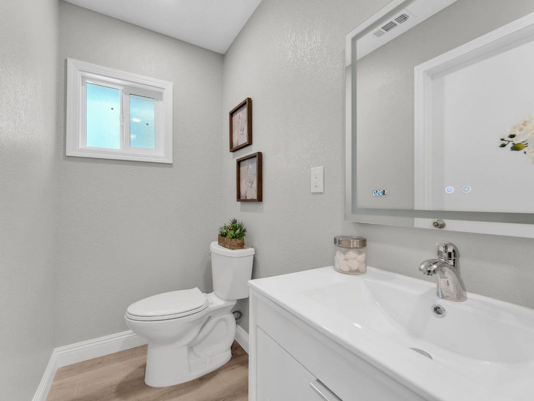 Bathroom, Interior, Recessed Lighting, Wood Texture Flooring