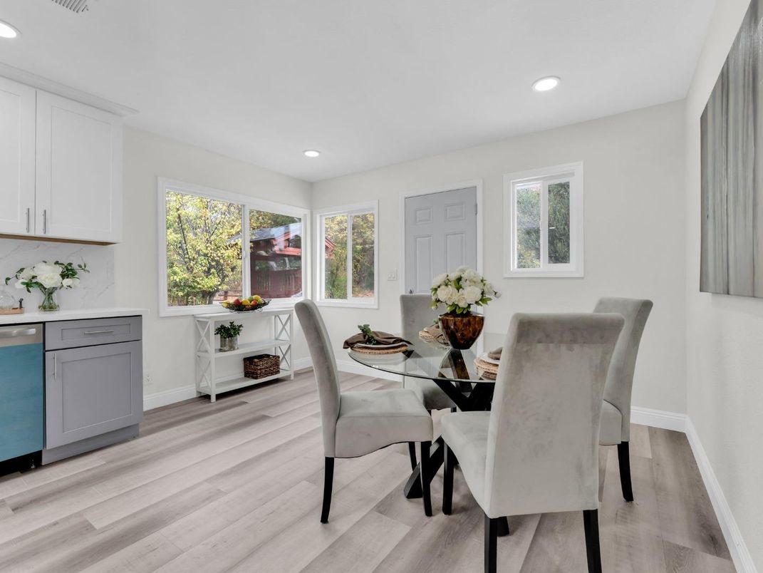 Dining room, Interior, Kitchen, Recessed Lighting, Wood Texture Flooring