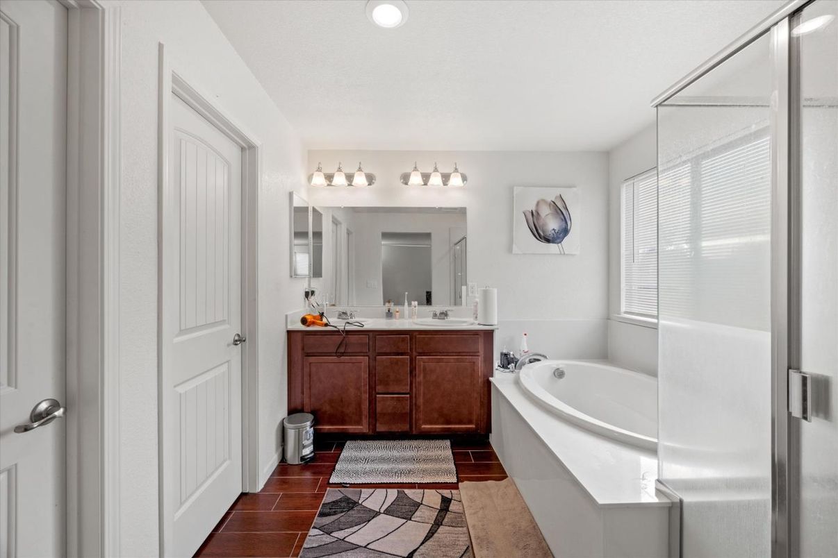 Bathroom, Interior, Recessed Lighting, Wood Texture Flooring